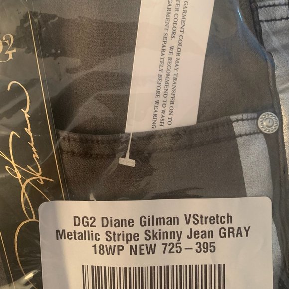 NWT DG2 BY DIANE GILMAN V-STRETCH METALLIC STRIPE SKINNY JEANS GRAY 18WP - Picture 3 of 5